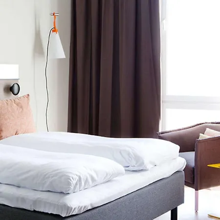 Comfort Airport Hotell 4*