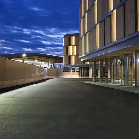 Hotell Comfort Airport 4*