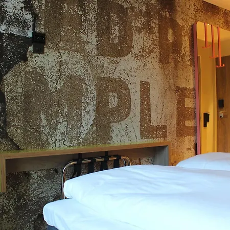 Comfort Airport Hotell 4*