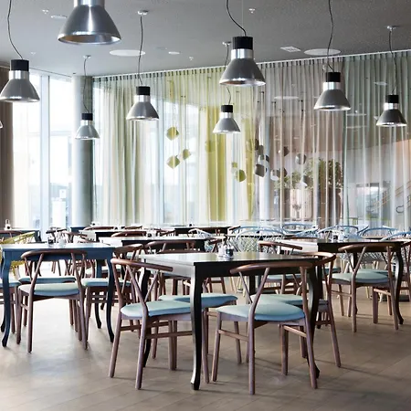 卑尔根机场北欧之选酒店 酒店