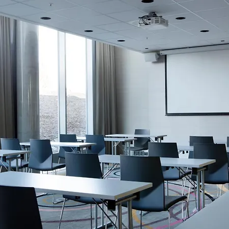 Comfort Airport Hotel 4*