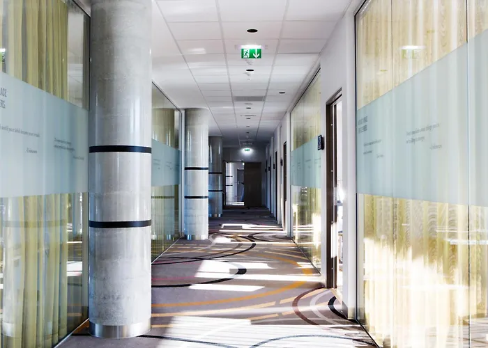 Comfort Airport 4* Μπέργκεν