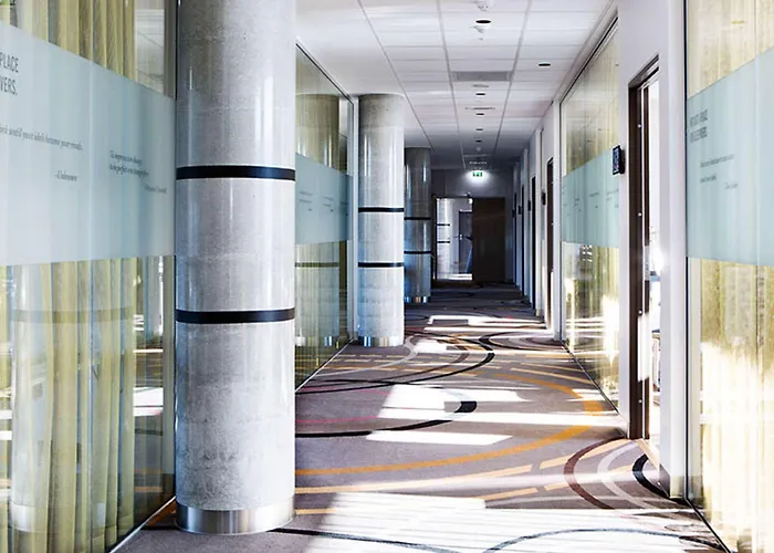 Comfort Airport Hotel 4*