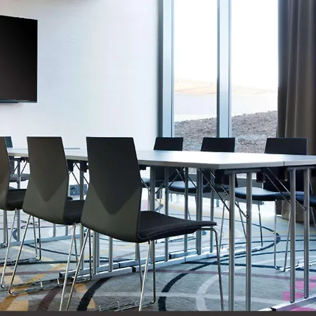 Hotel Comfort Airport 4*