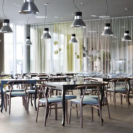 Comfort Airport Hotel