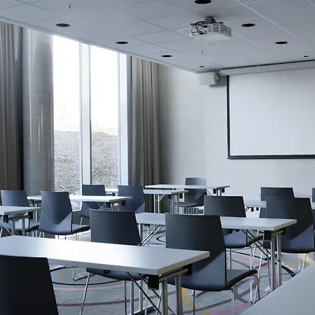 Comfort Airport Hotel 4*